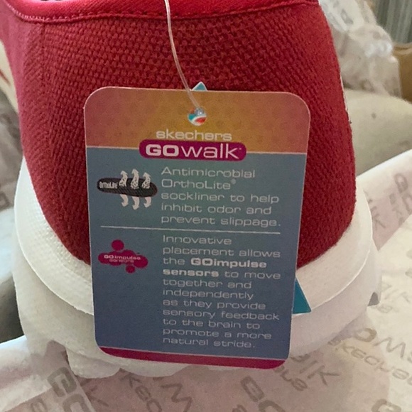 NWT Skechers GO Walk Cadence Size 11 W 41 Wide AGION  RED / WHITE SOLE NWB - Picture 8 of 11